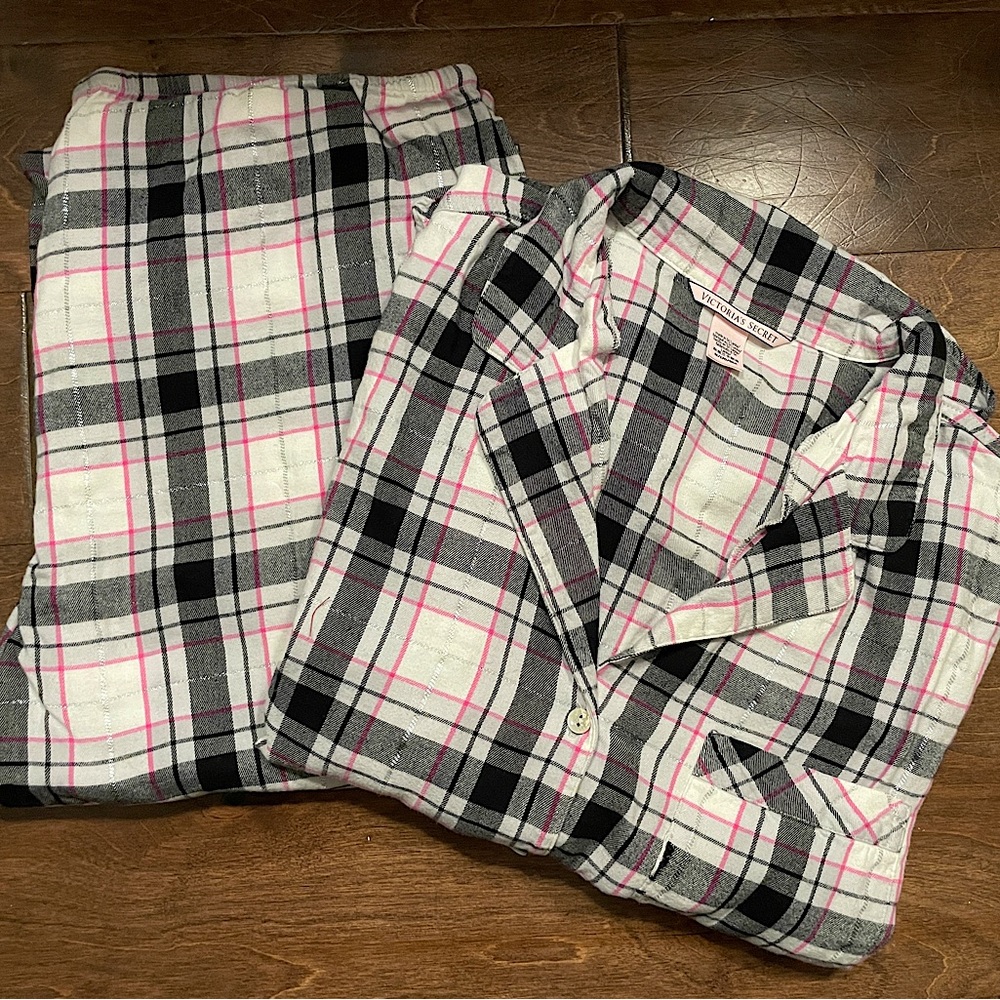 Victoria’s Secret Pajamas (Set of 3)